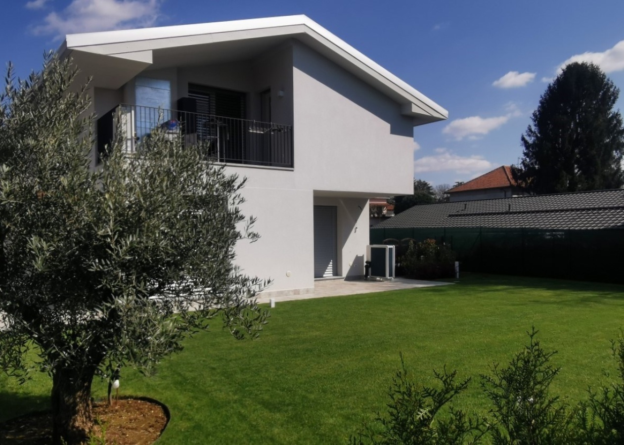Cermenate - Residential building