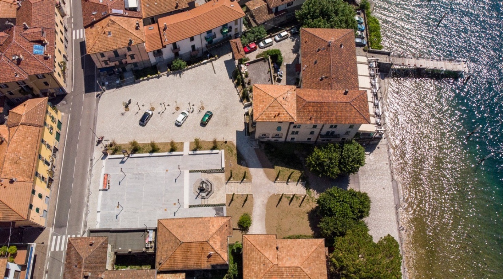 Lierna - City square